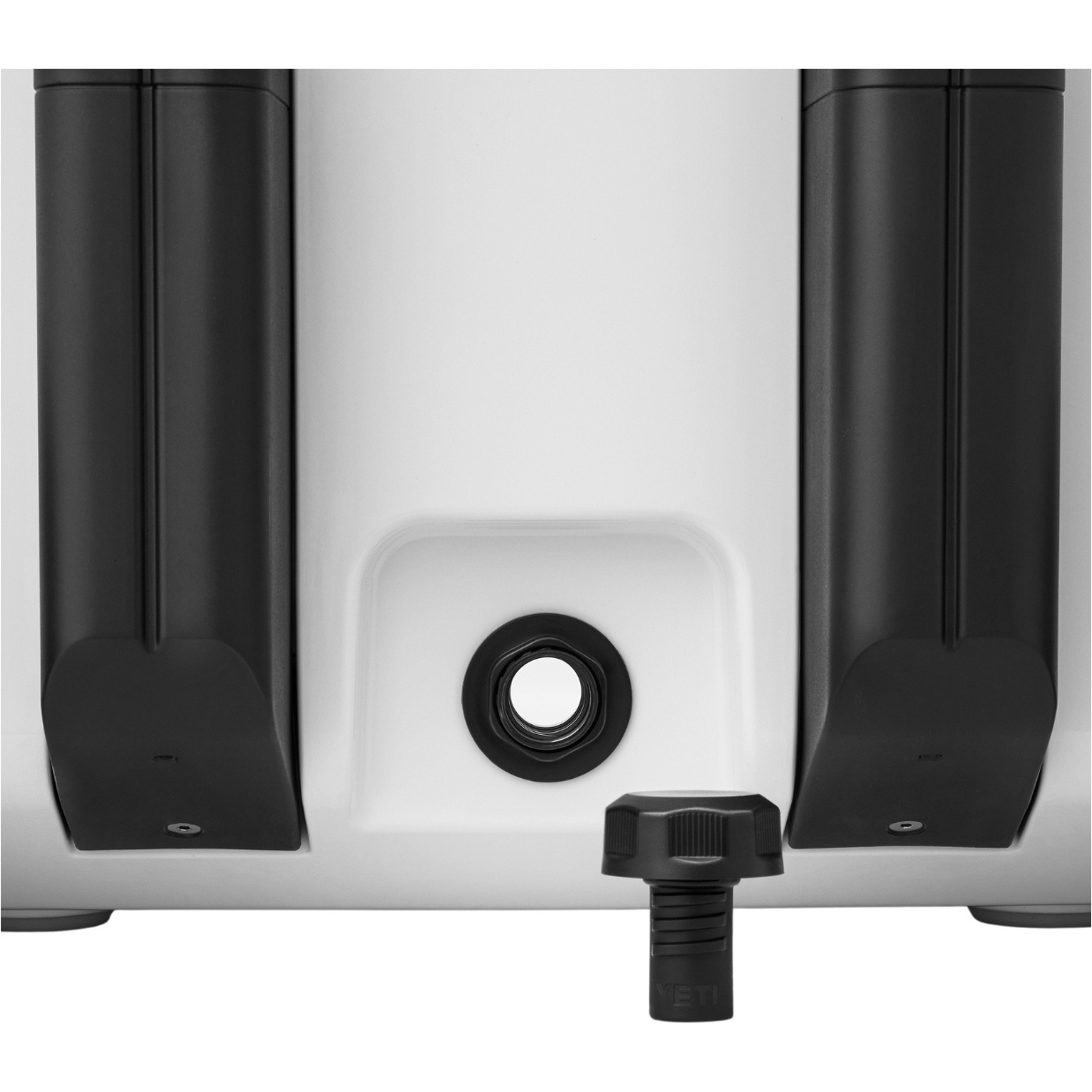 Nevera Portátil Con Ruedas YETI Roadie 32 2026 70000002247 - White